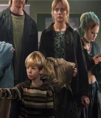 <b><font color='#FF0000'>放手再爱</font></b>